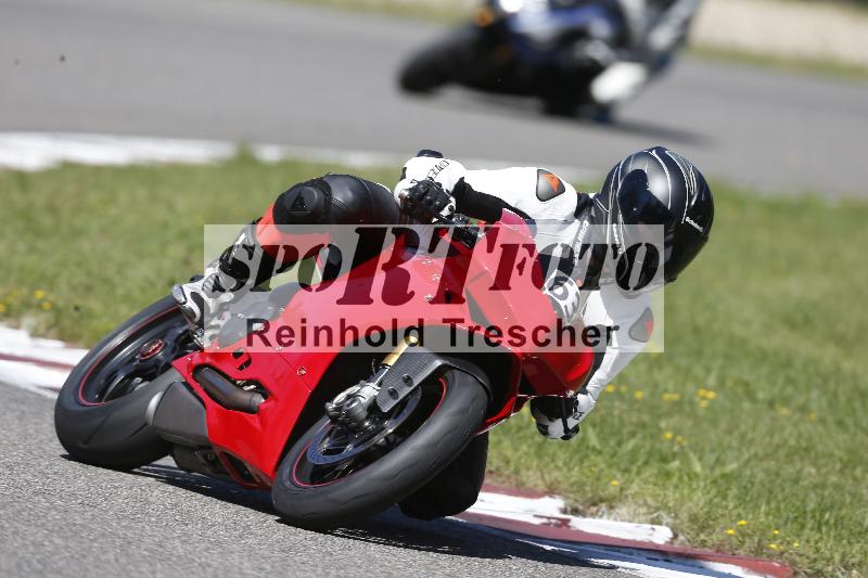 /Archiv-2025/48 25.08.2025 Cornu Master School ADR/rot-rouge/63